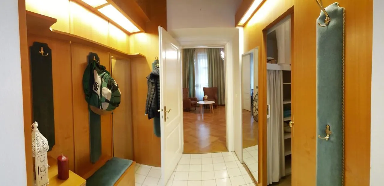 Apartment Nostalgia Vienna